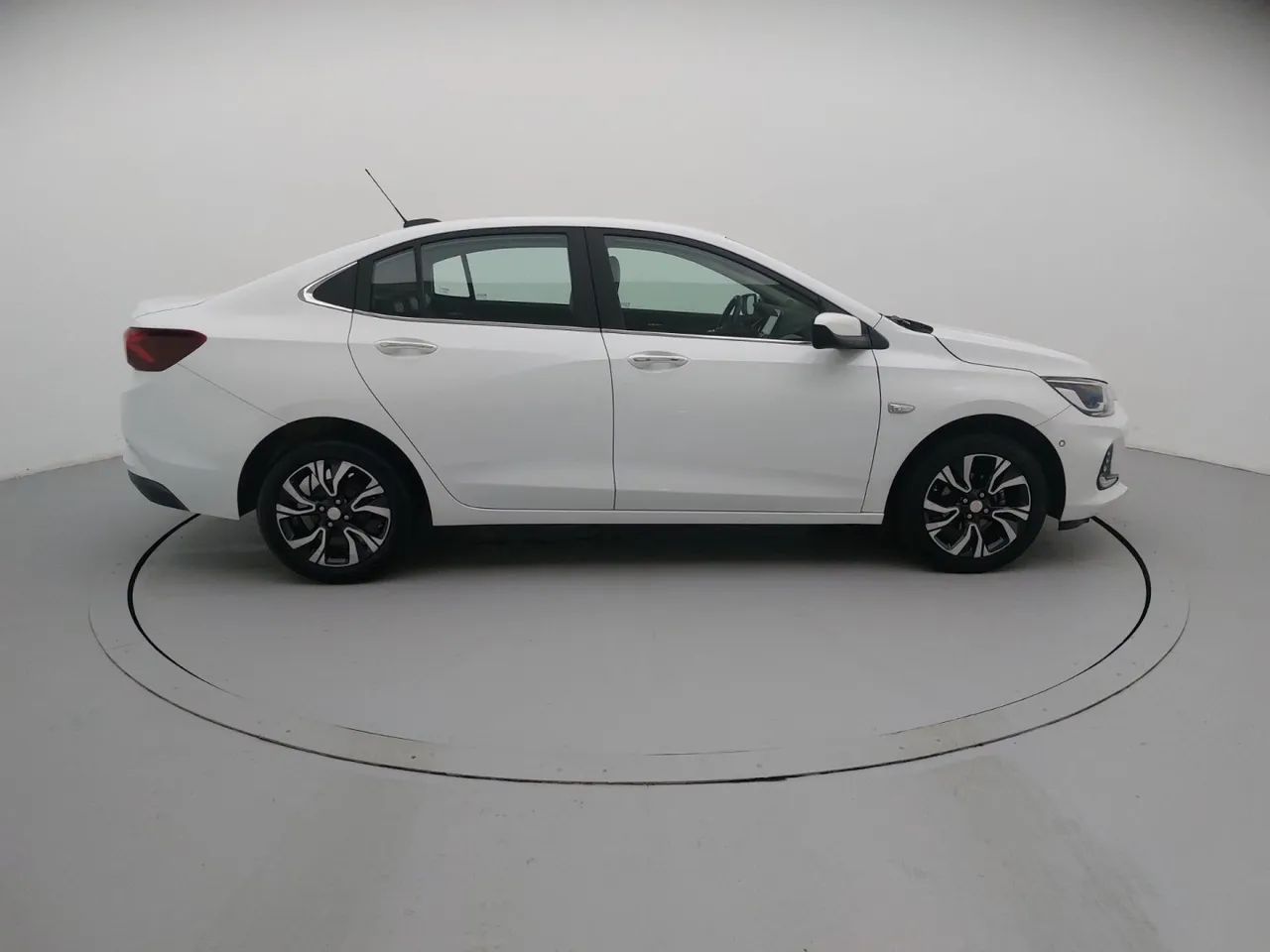Chevrolet Onix Sedan Plus Premier 1.0 12V TB Flex Aut. 4P, foto 6 de 18