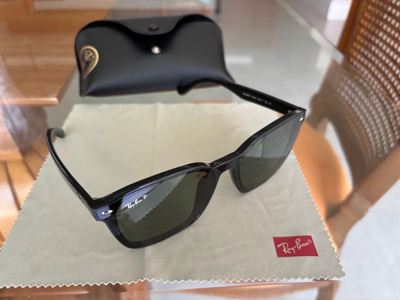 Rayban RB4392D em estado de ZERO!!