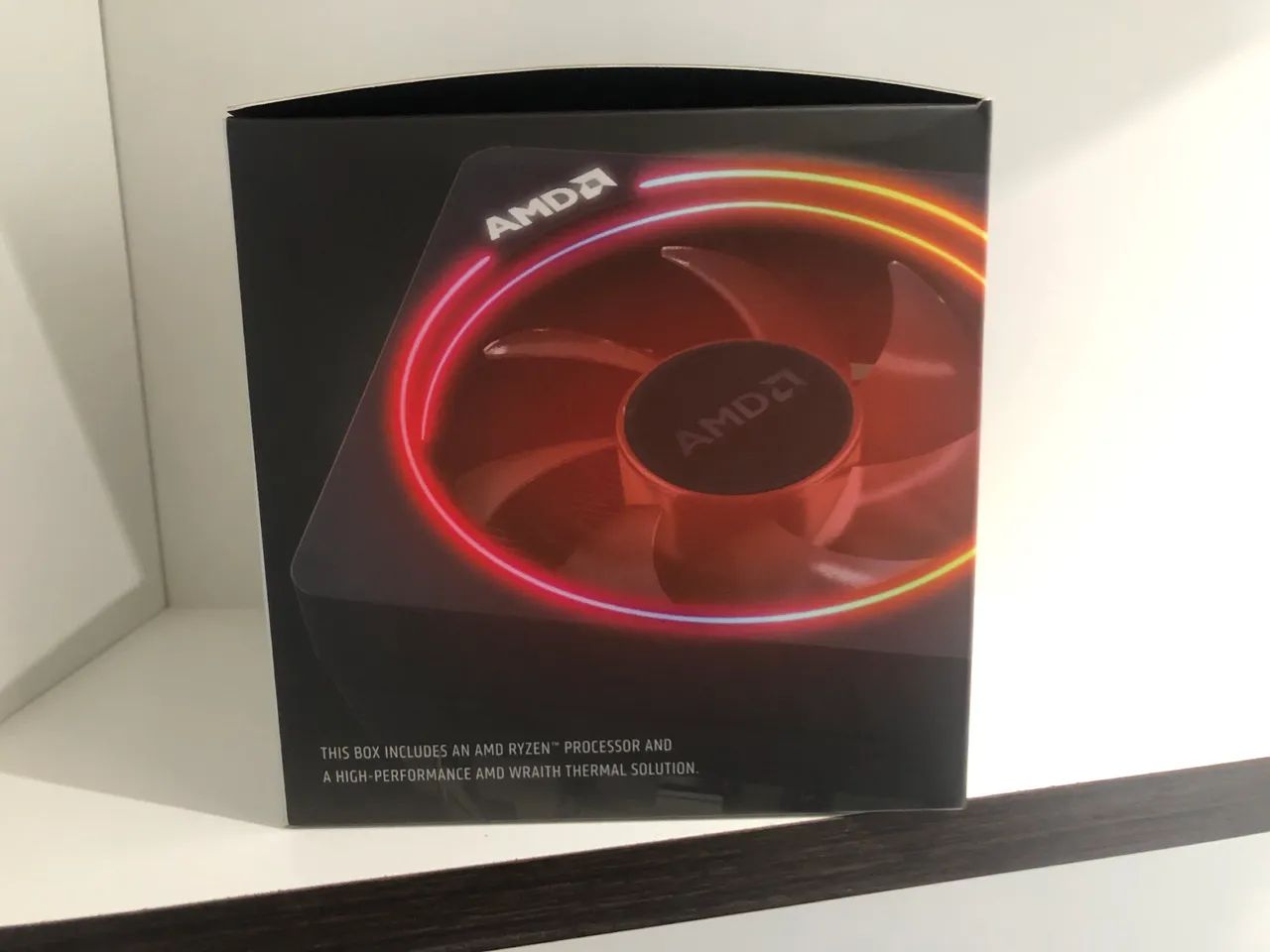 AMD Wraith Prism (Lacrado)