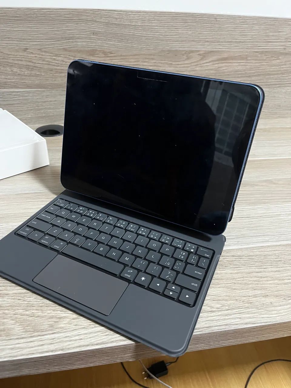 Capa teclado iPad 10 magnética  - Foto 3