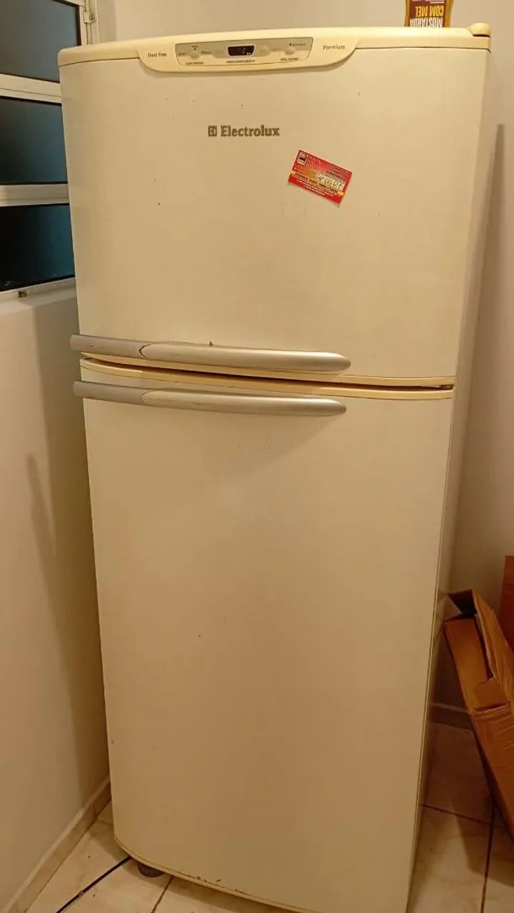 Geladeira Electrolux DF41.