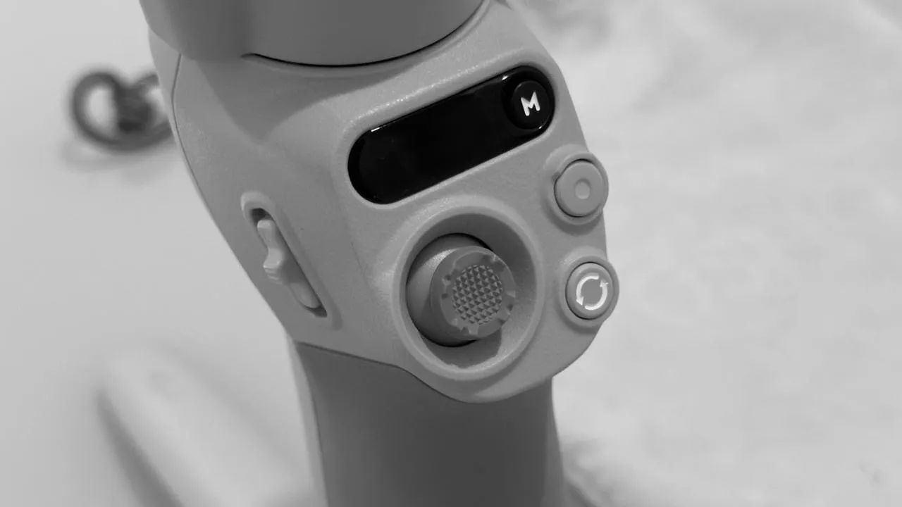 DJI Osmo Mobile SE - Gimbal Estabilizador para Smartphone - Foto 2