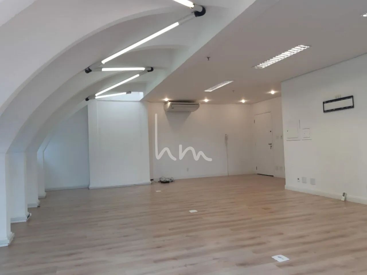OPORTUNIDADE PARA QUEM PROCURA ESCRITÓRIO PRÓXIMO DA AV. BERRINI/ COBERTURA COM TERRAÇO - Foto 4