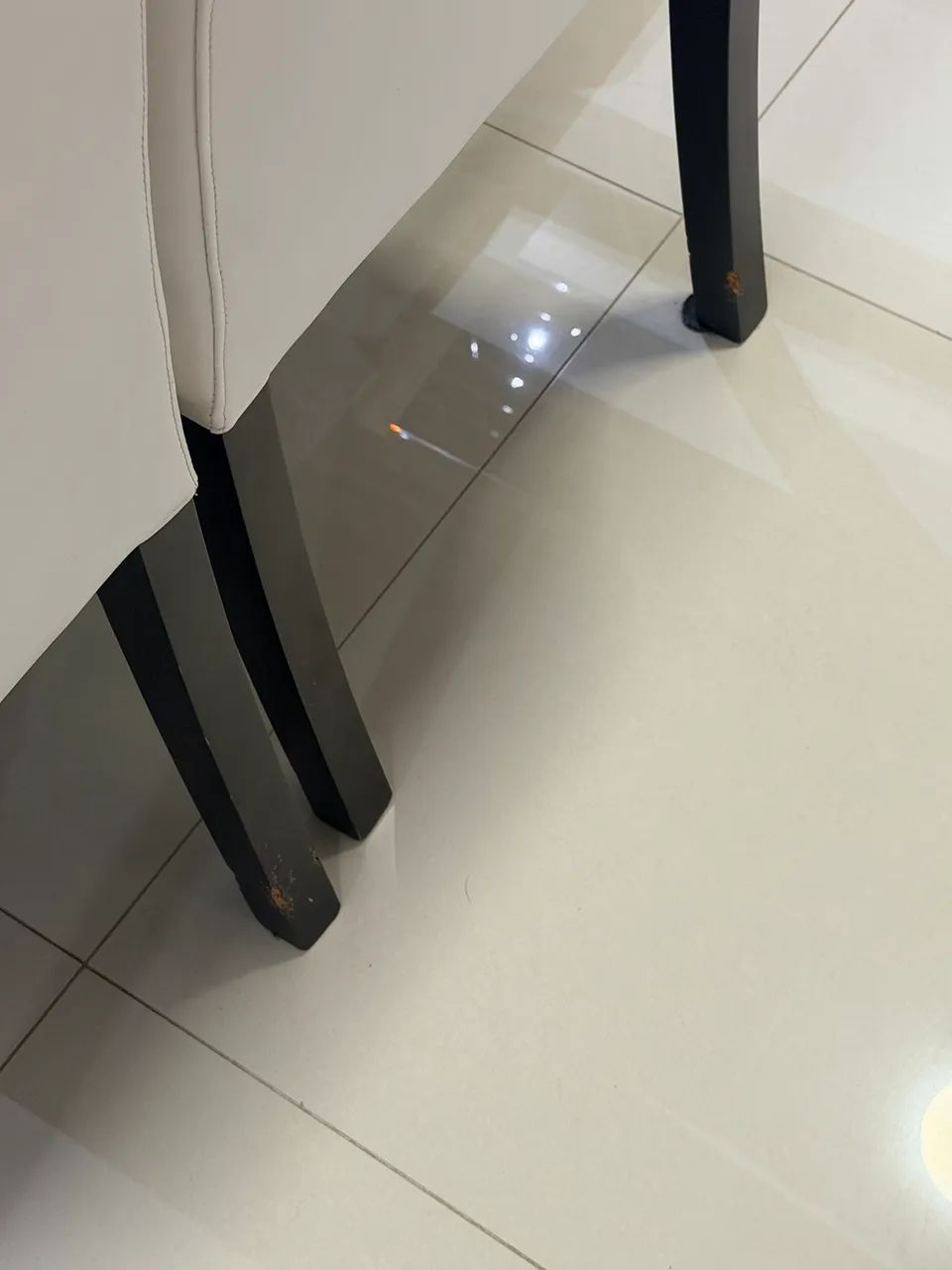 Mesa 8 Lugares + Cadeiras - Foto 2