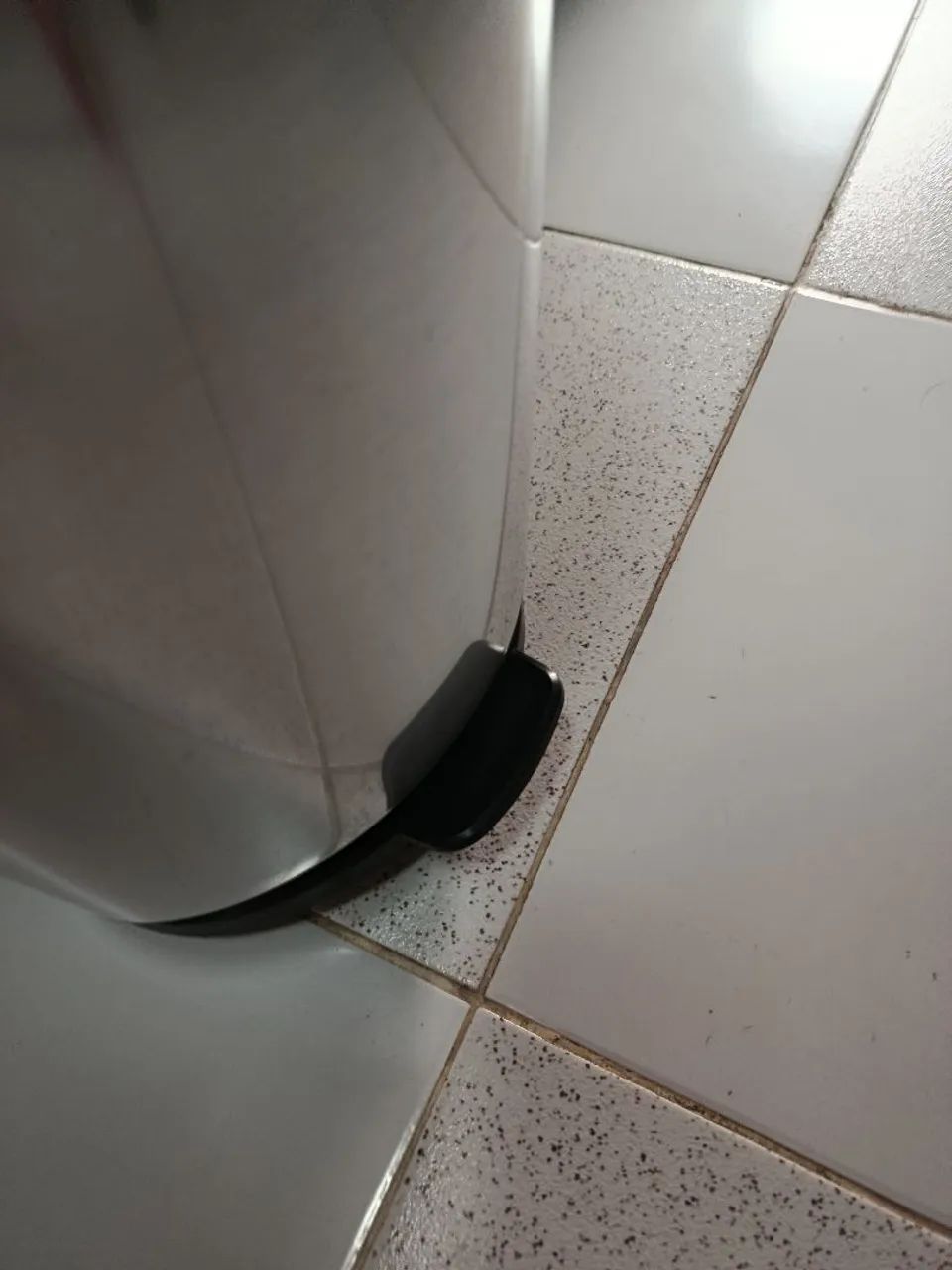 Lixeira 20L com pedal. - Foto 3