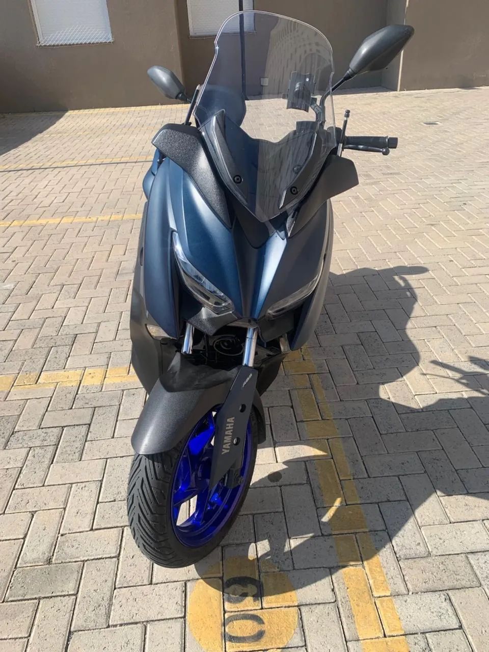 X Max 250 - Foto 4