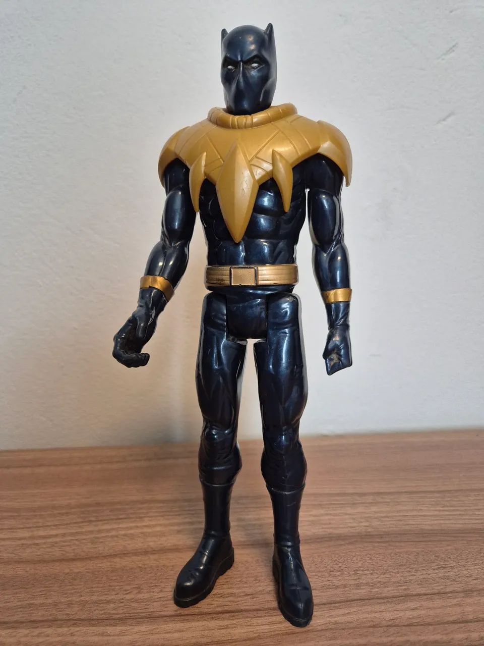 Boneco Original Hasbro Pantera Negra, 30cm, sem caixa original  (usado).