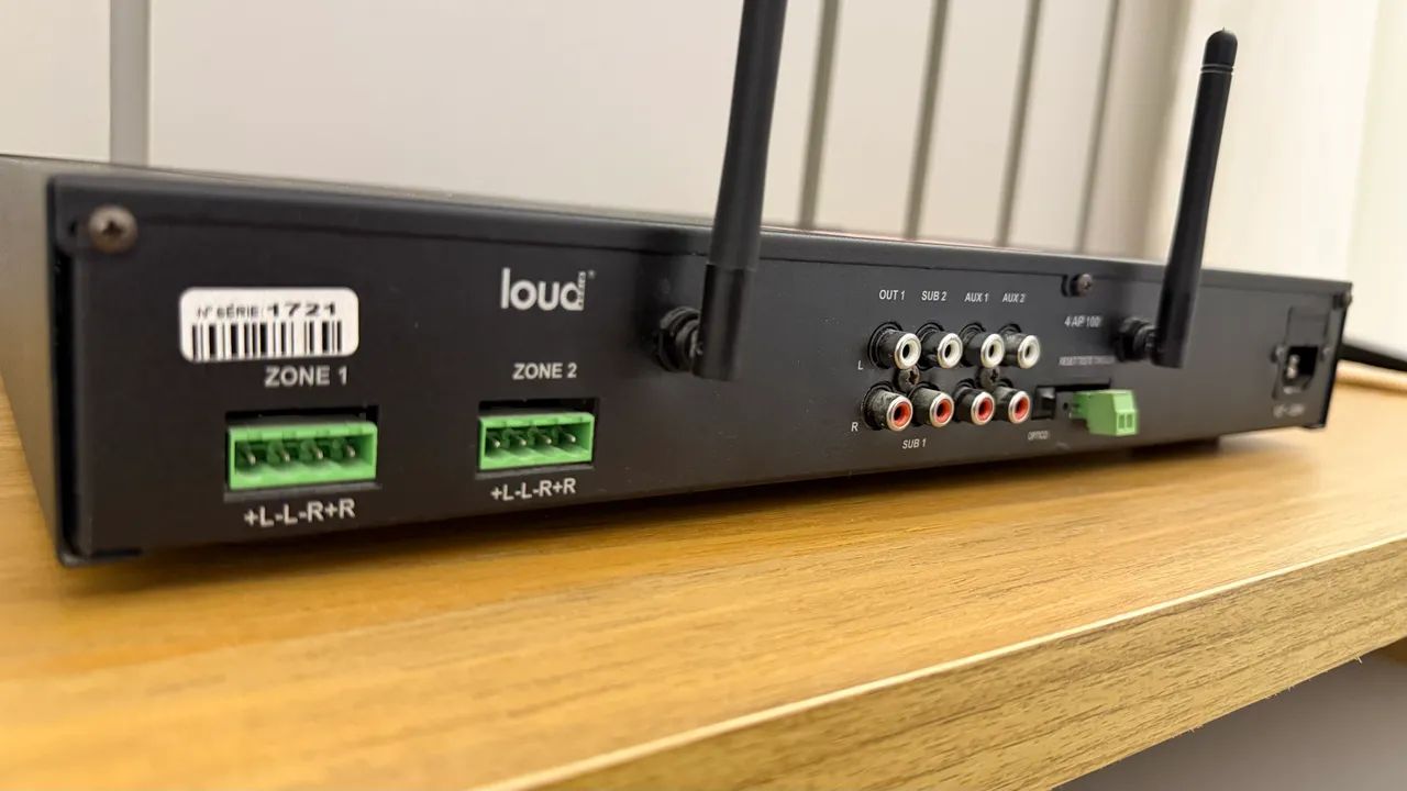 Amplificador Loud 2 zonas 400W com Bluetooth - 4 AP 100 - Foto 2