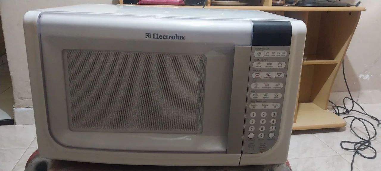 Microondas electrolux 31l  - Foto 3
