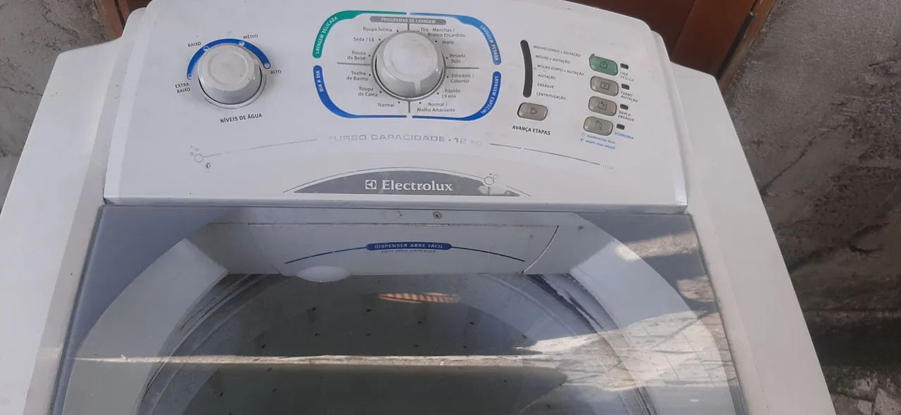 Máquina de Lavar Electrolux 12 kilos na voltagem 220 - Foto 5