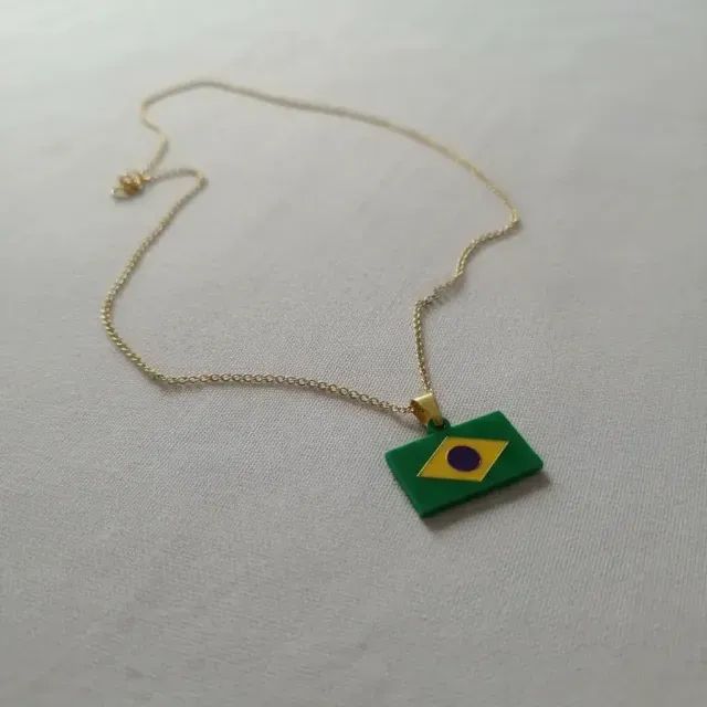 Corrente folheada