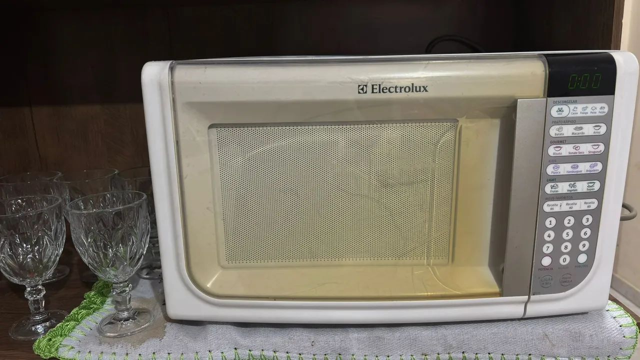 Microondas Eletrolux 31 litros  - Foto 3