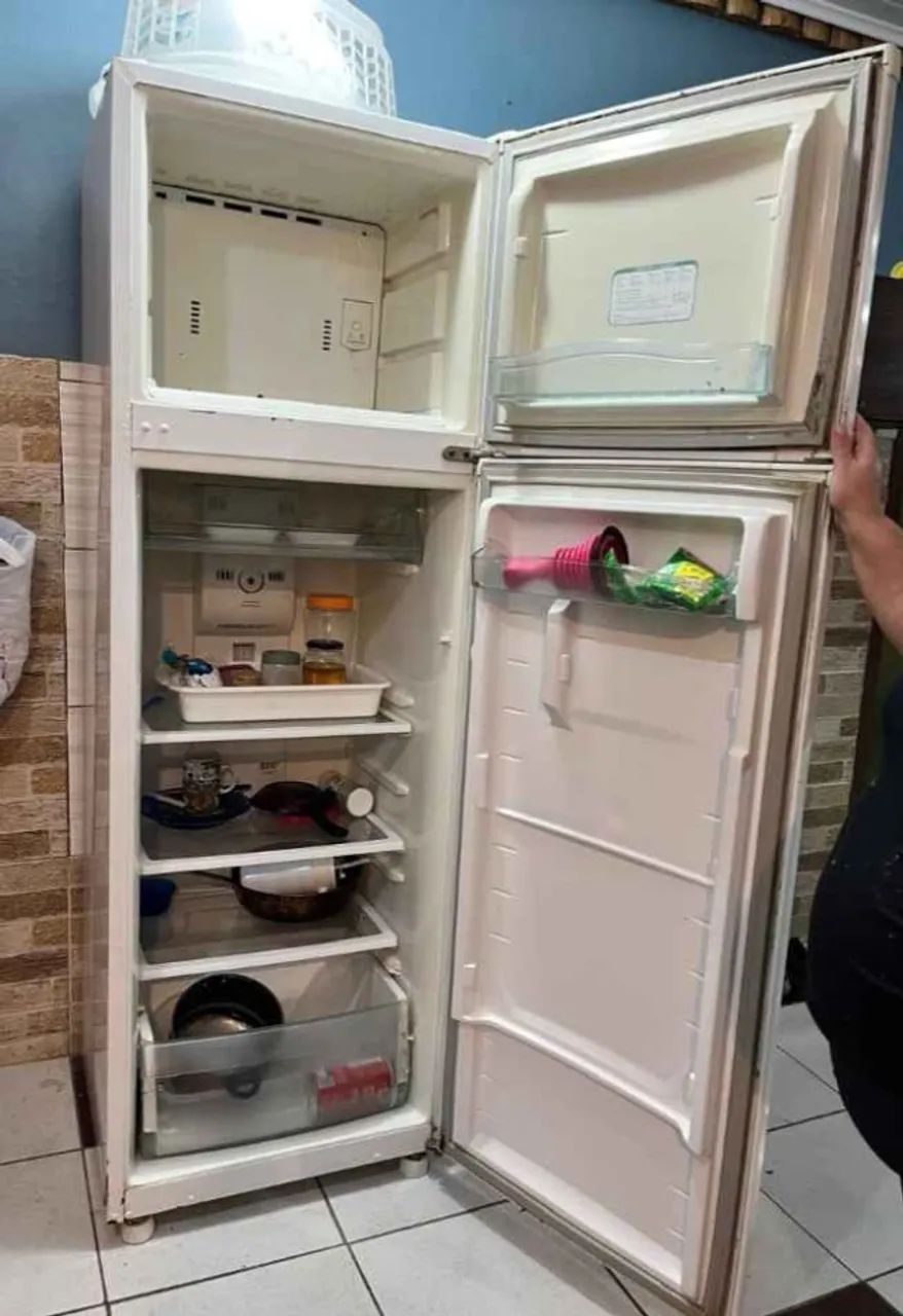 Geladeira duplex frost free 380L 220v -São Lucas, Viamão - Foto 2