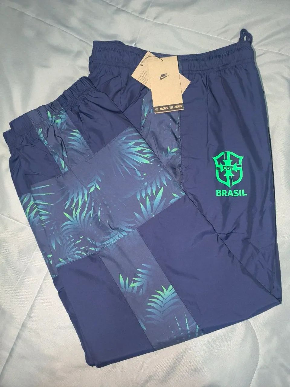 Calça Nike Brasil Essential Feminina Nova/TAMANHO G - Foto 2