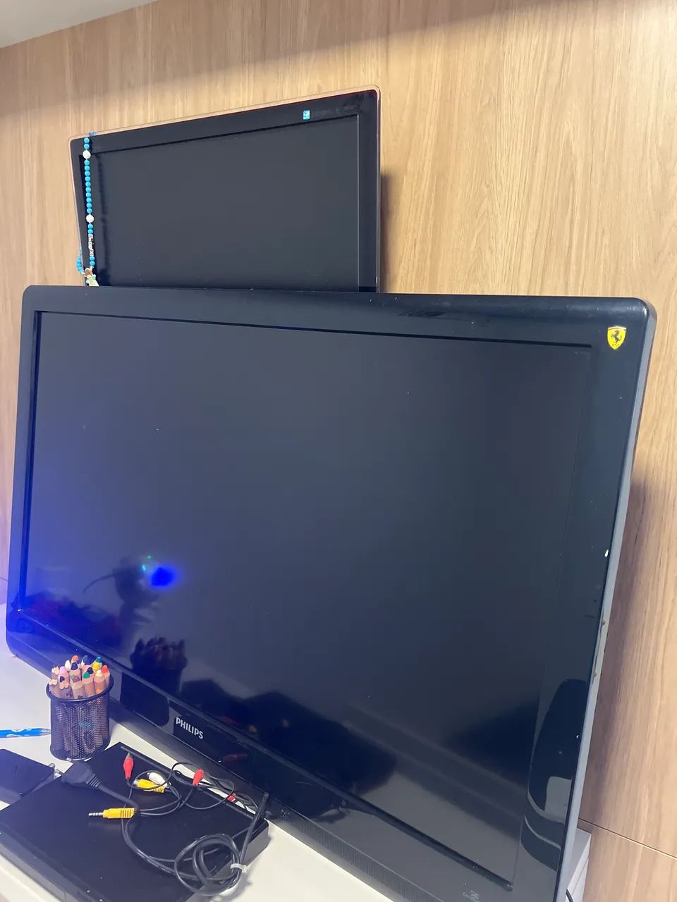 Tv analógica 42 polegadas funcionando e monitor Tv 24 polegadas - TVs ...