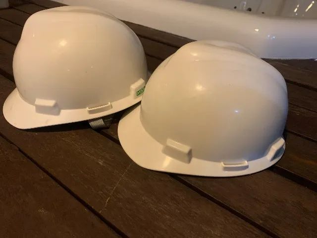 Capacete MSA 50,00 cada (2 unidades ) - Foto 2