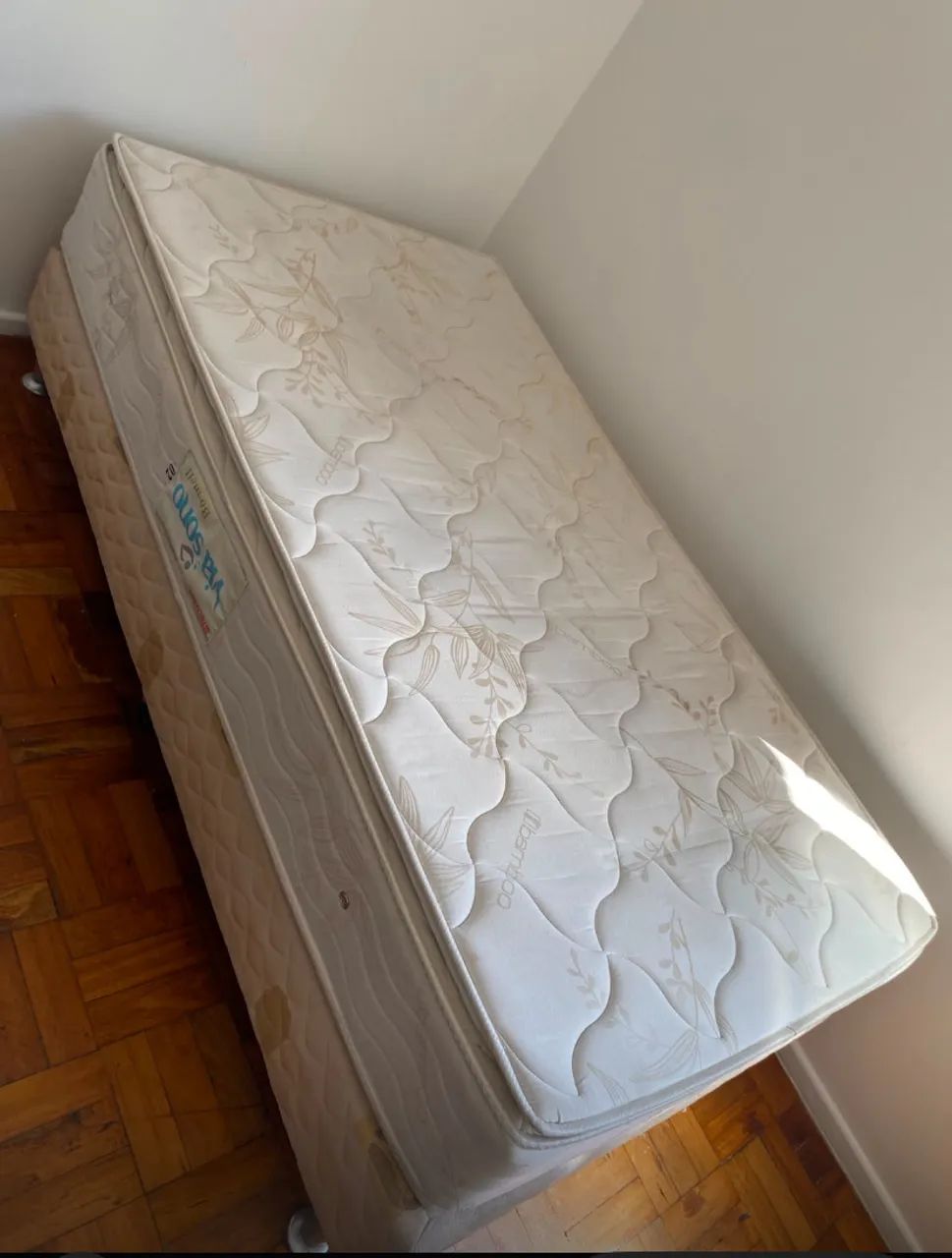 Cama Box