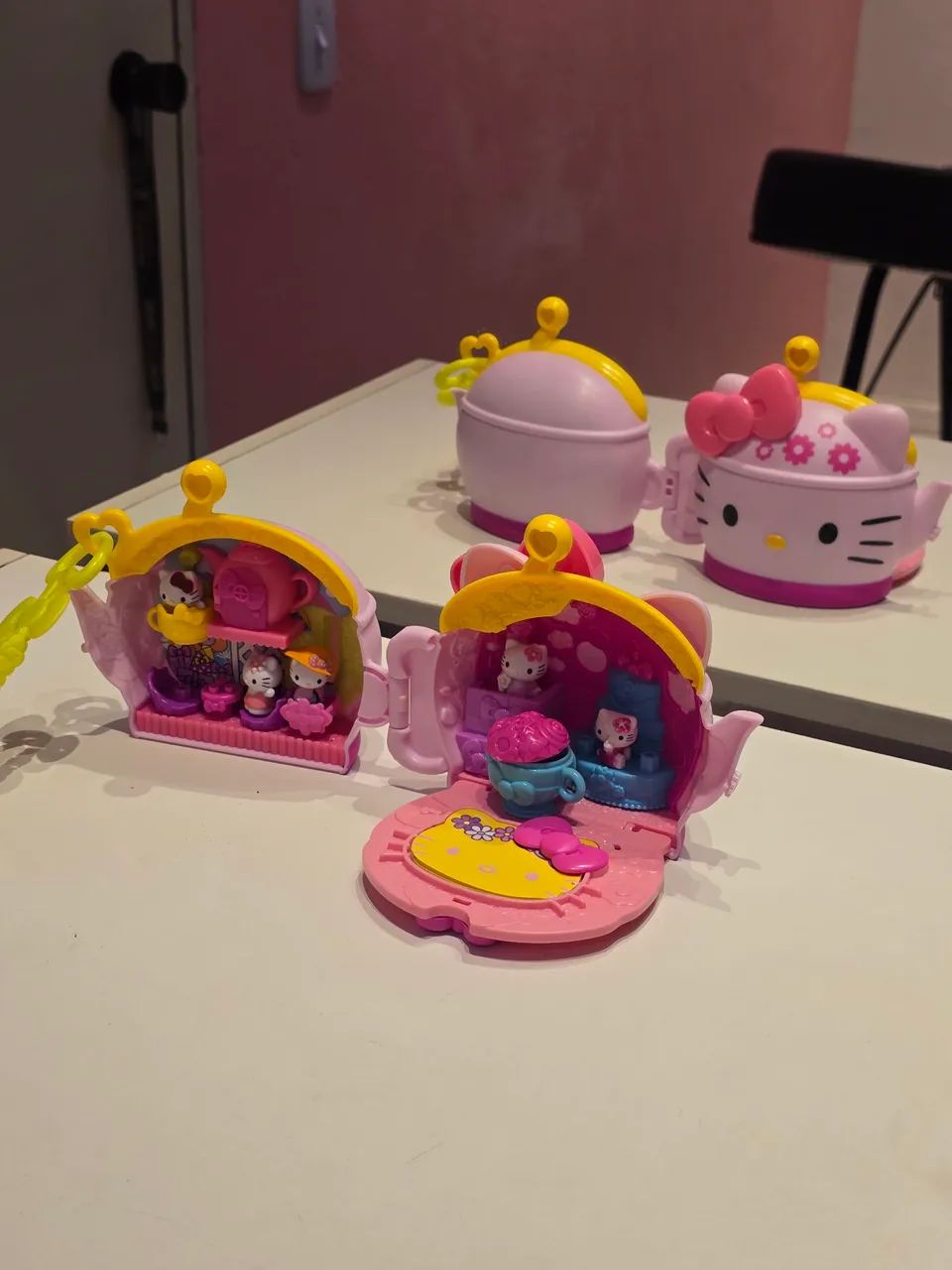 Brinquedo Hello Kitty hora do chá + 4 mini hello kittys inclusas - Foto 4