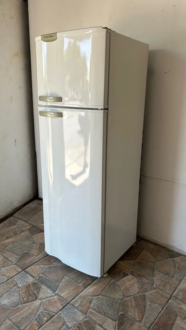 Geladeira Electrolux - Gelo seco  - Foto 4