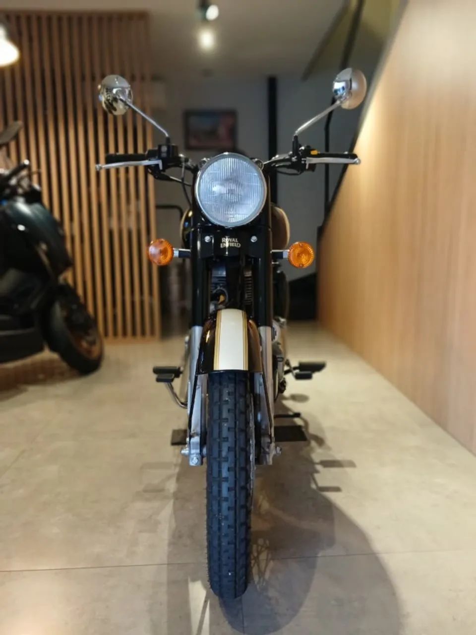 Royal Enfield Classic 500 - Foto 4