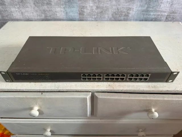 TP Link Switch Rack 24 portas
