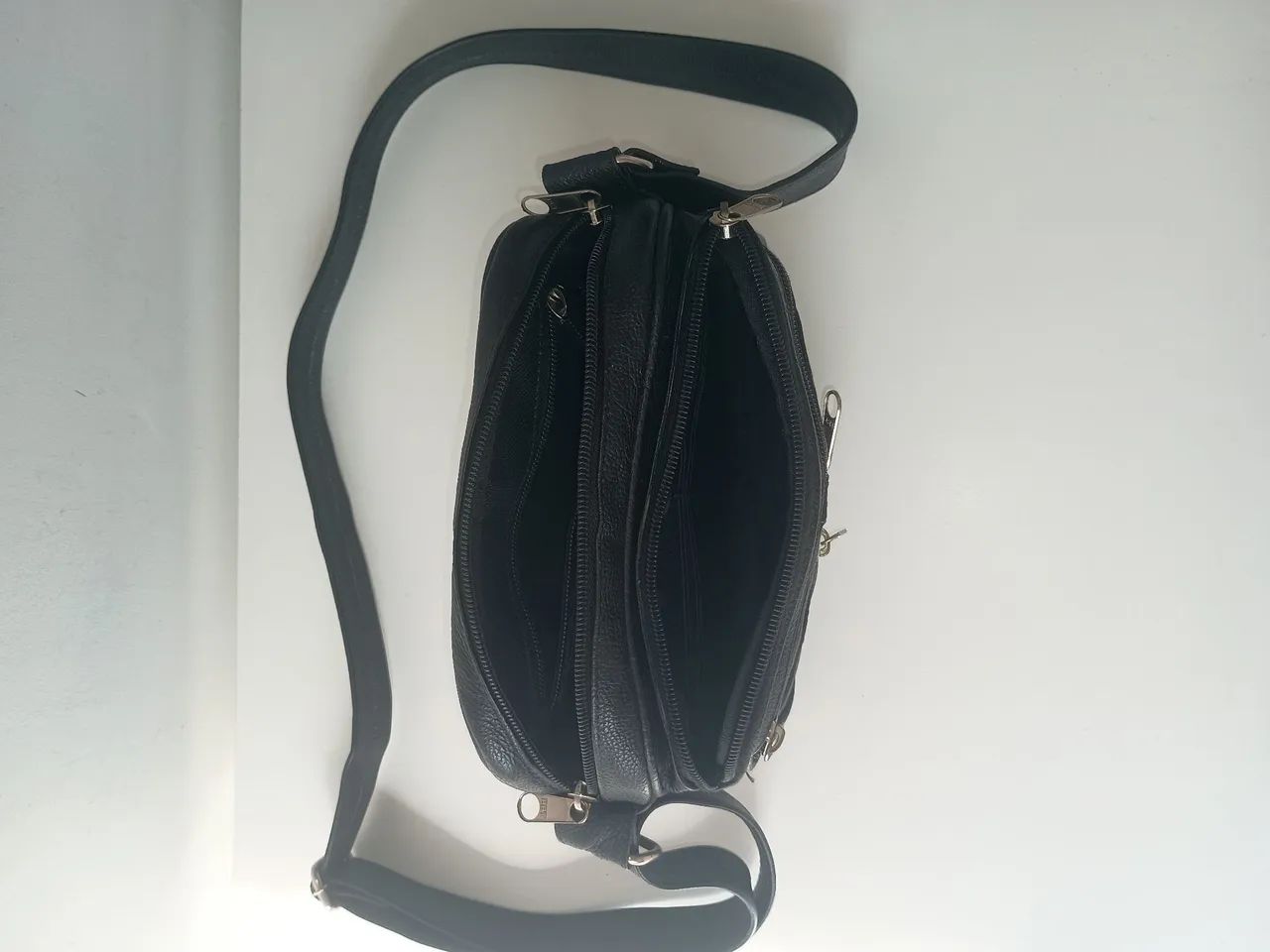 Pochete em couro marca baggagio - Foto 3