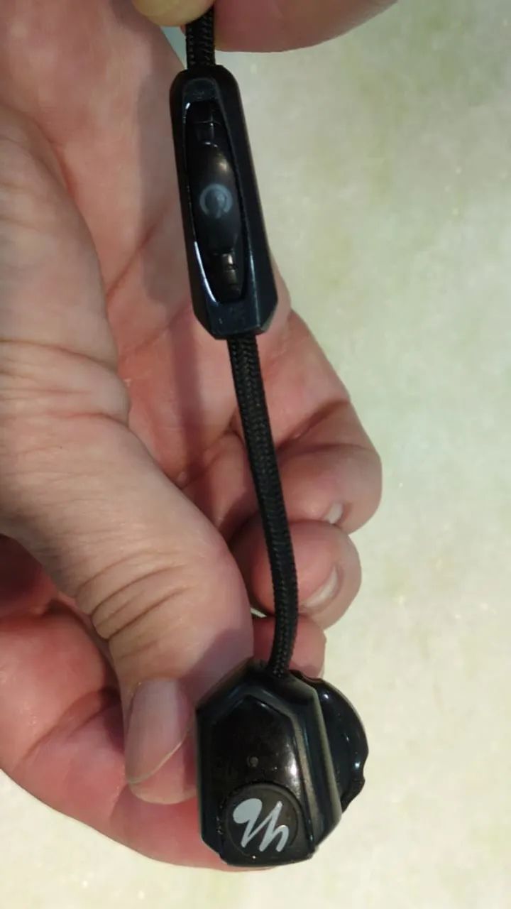 Fone Bluetooth esportivo Yurbuds com estojo e adaptadores - bateria fraca - Foto 4