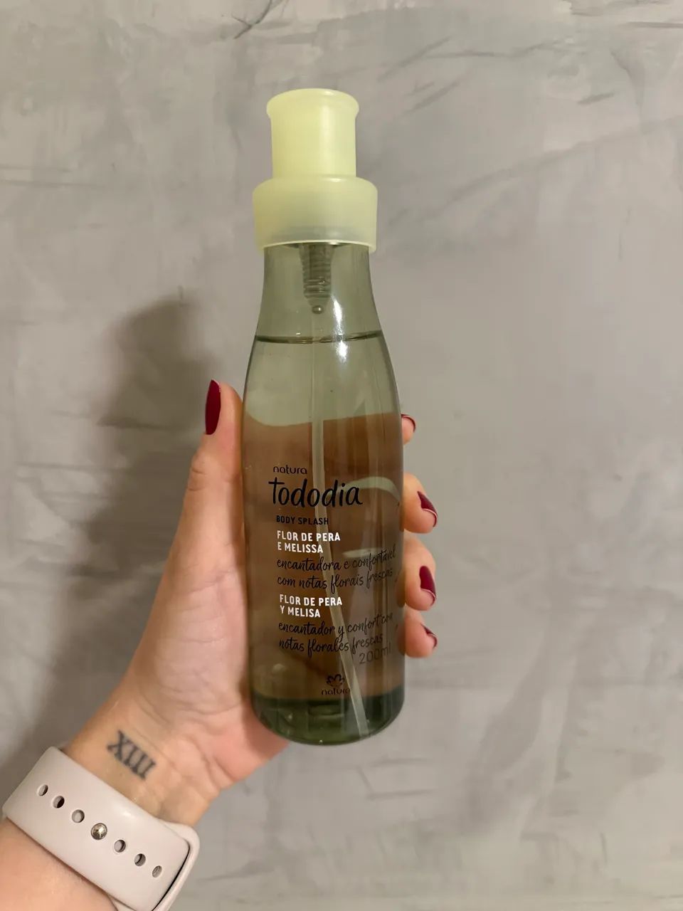 Body splash flor de pera e Melissa natura 