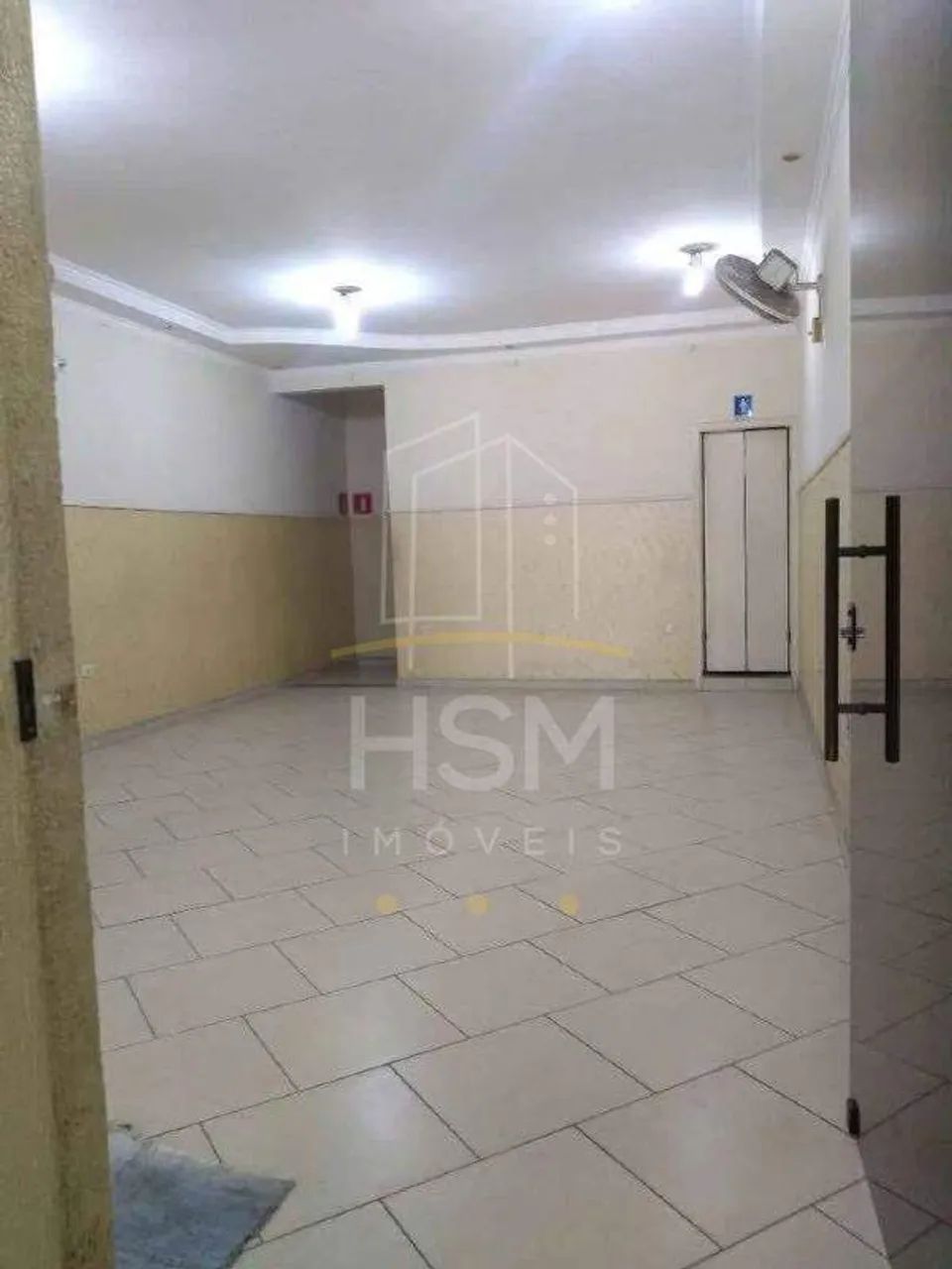 Sobrado com salão para locação comercial com 200 metros. - Foto 4