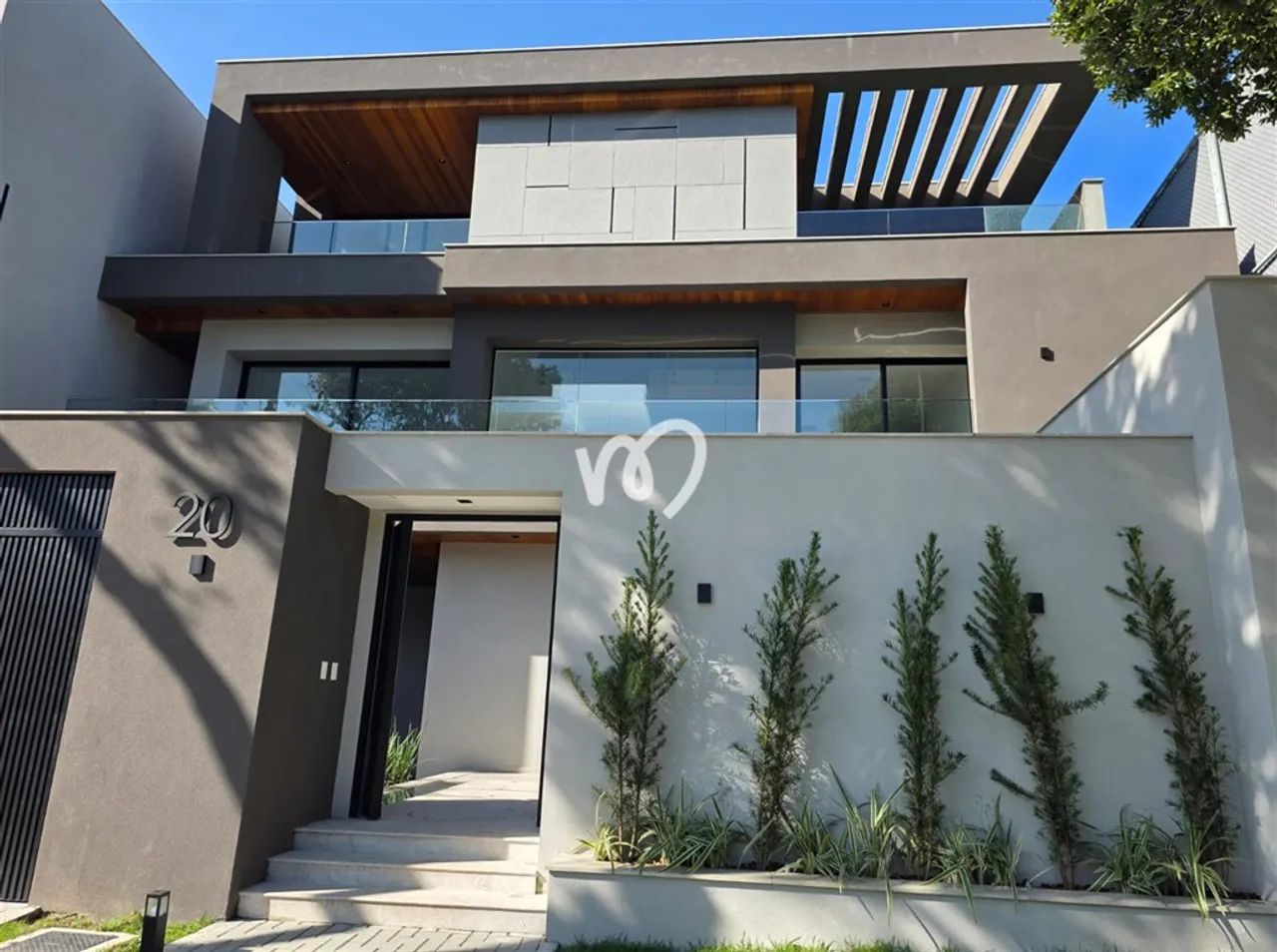 CASA CONTEMPORÂNEA RIO MAR