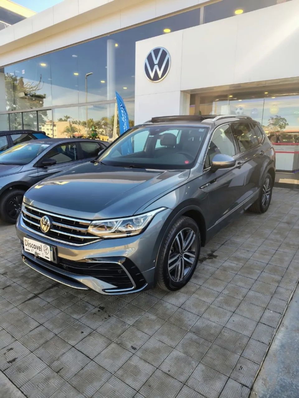 Volkswagen Tiguan TIGUAN Allspac R-Line 300 TSI 2.0 2024