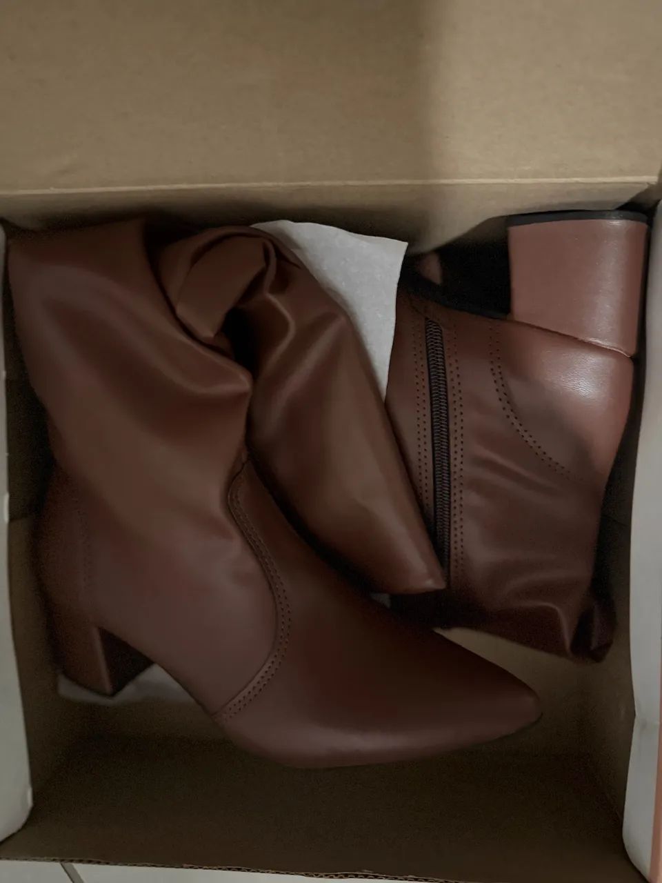 Bota nova tamanho 35 - Foto 4