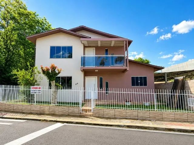 Casa à Venda - Excelente Localização
