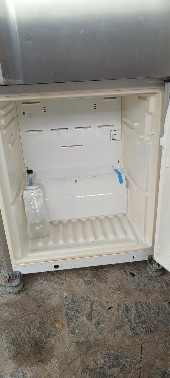 Vendo geladeira Eletrolux 500 L - Foto 3