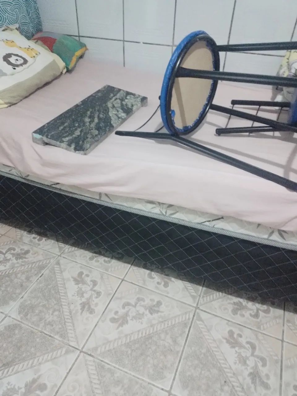 Cama de solteiro  