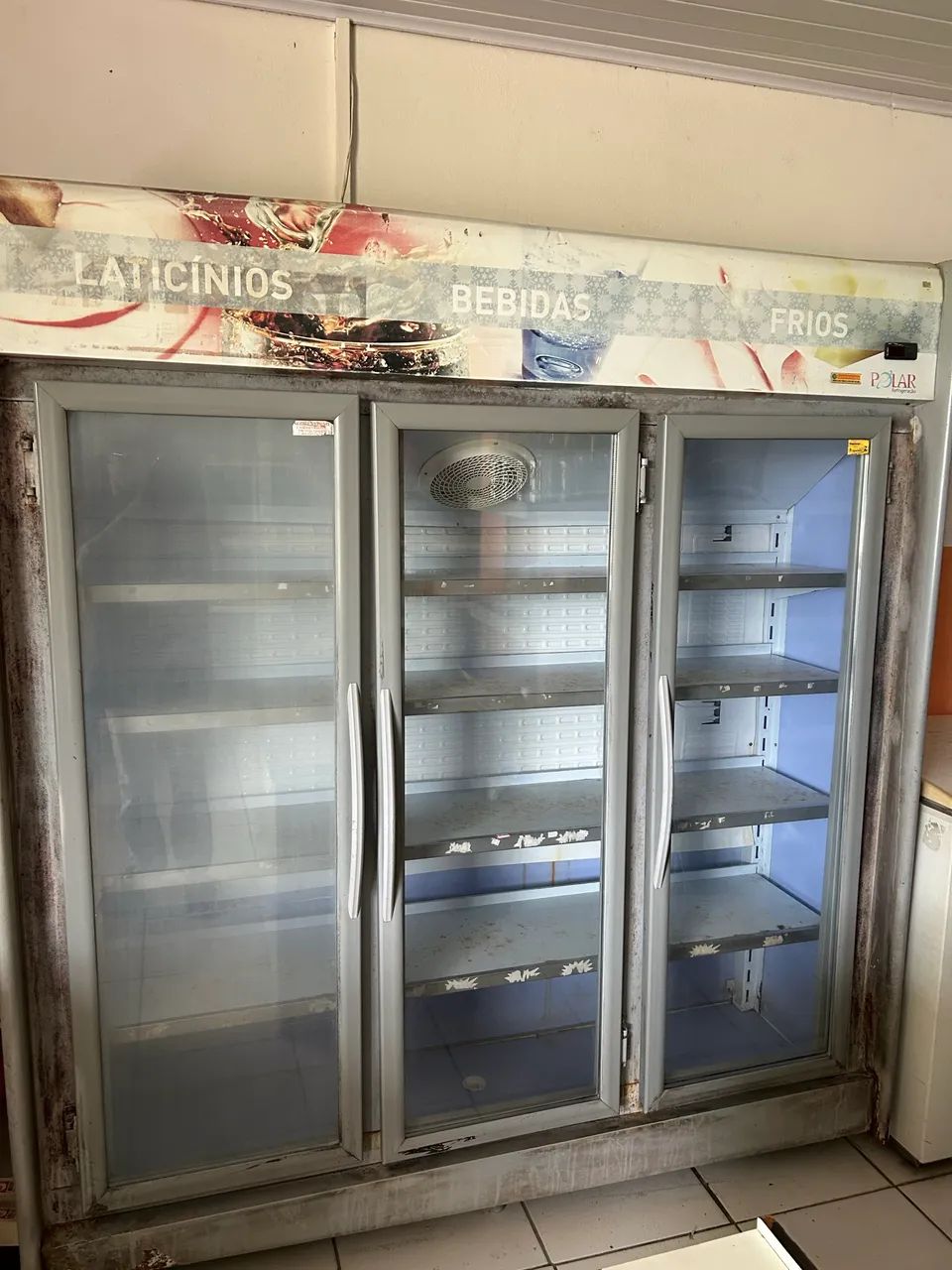 Freezer expositora para comercio - Foto 3