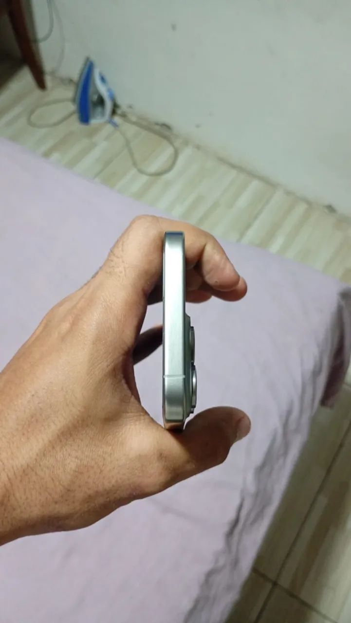 Vendo iPhone 15 pro max zero chip virtual  - Foto 5