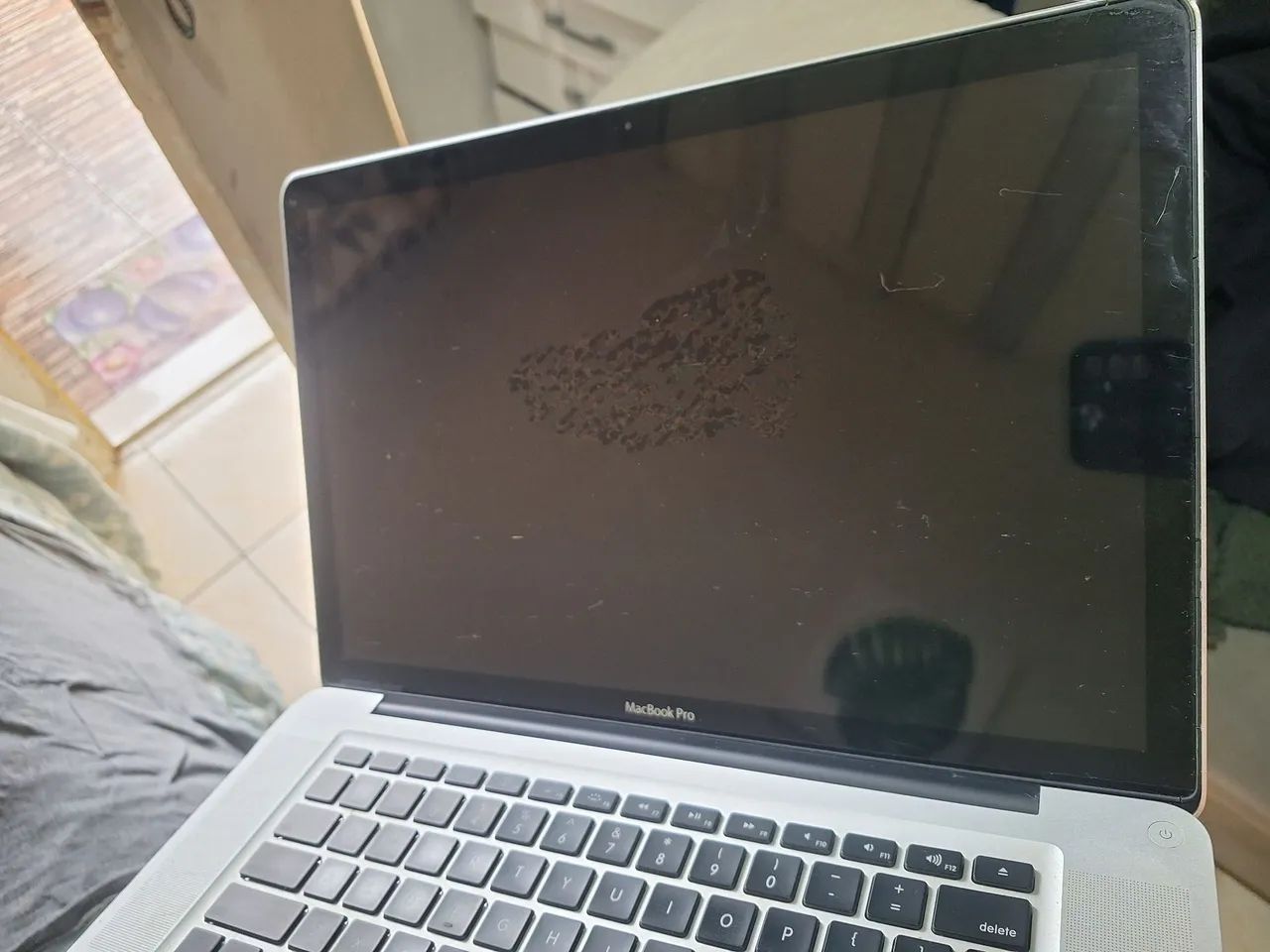 MacBook Pro (modelo A1286) Para Consertar ou Retirada de Peças 