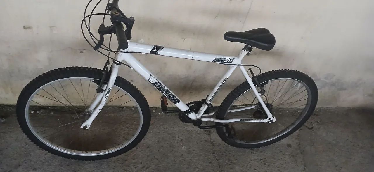Bicicleta aro 26 com 18 marchas - Foto 4