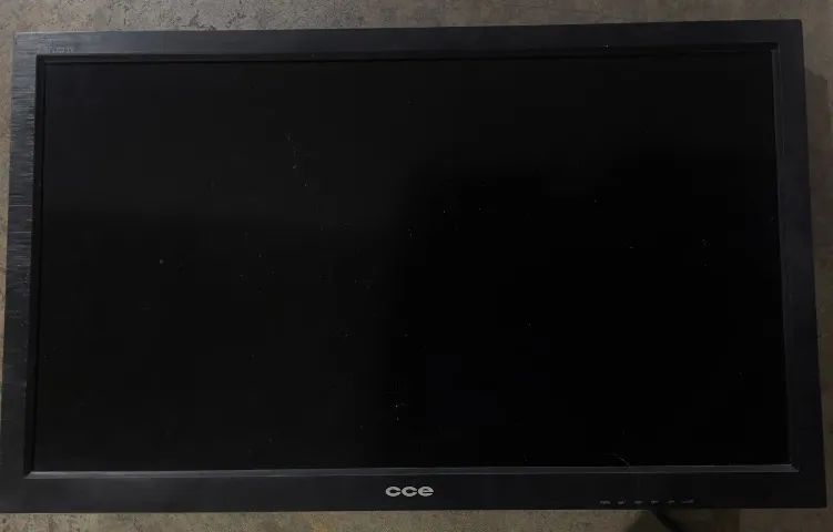 TV CCE LED 32 POLEGADAS