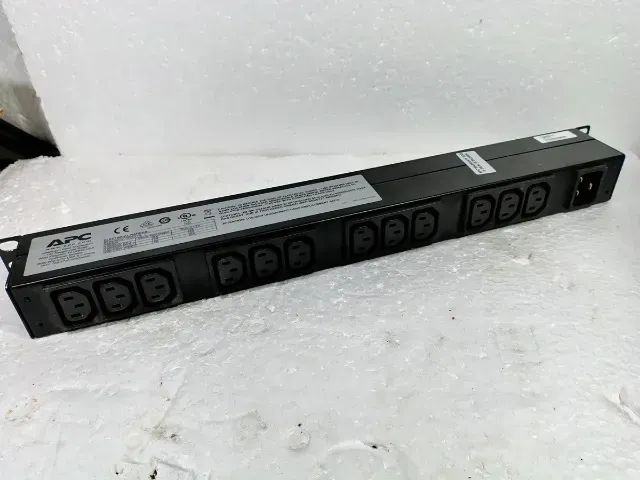Rack Pdu Apc Ap9565 125/250v 16acom 12 Tomadas C13 (Usado) - Foto 3