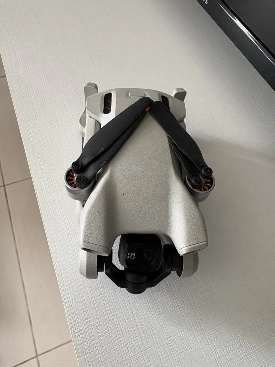 Drone DJI Mini 3 (somente aeronave)