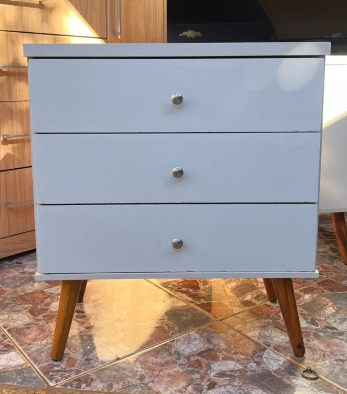 Mesa De Cabeceira 03 Gavetas Status Branco