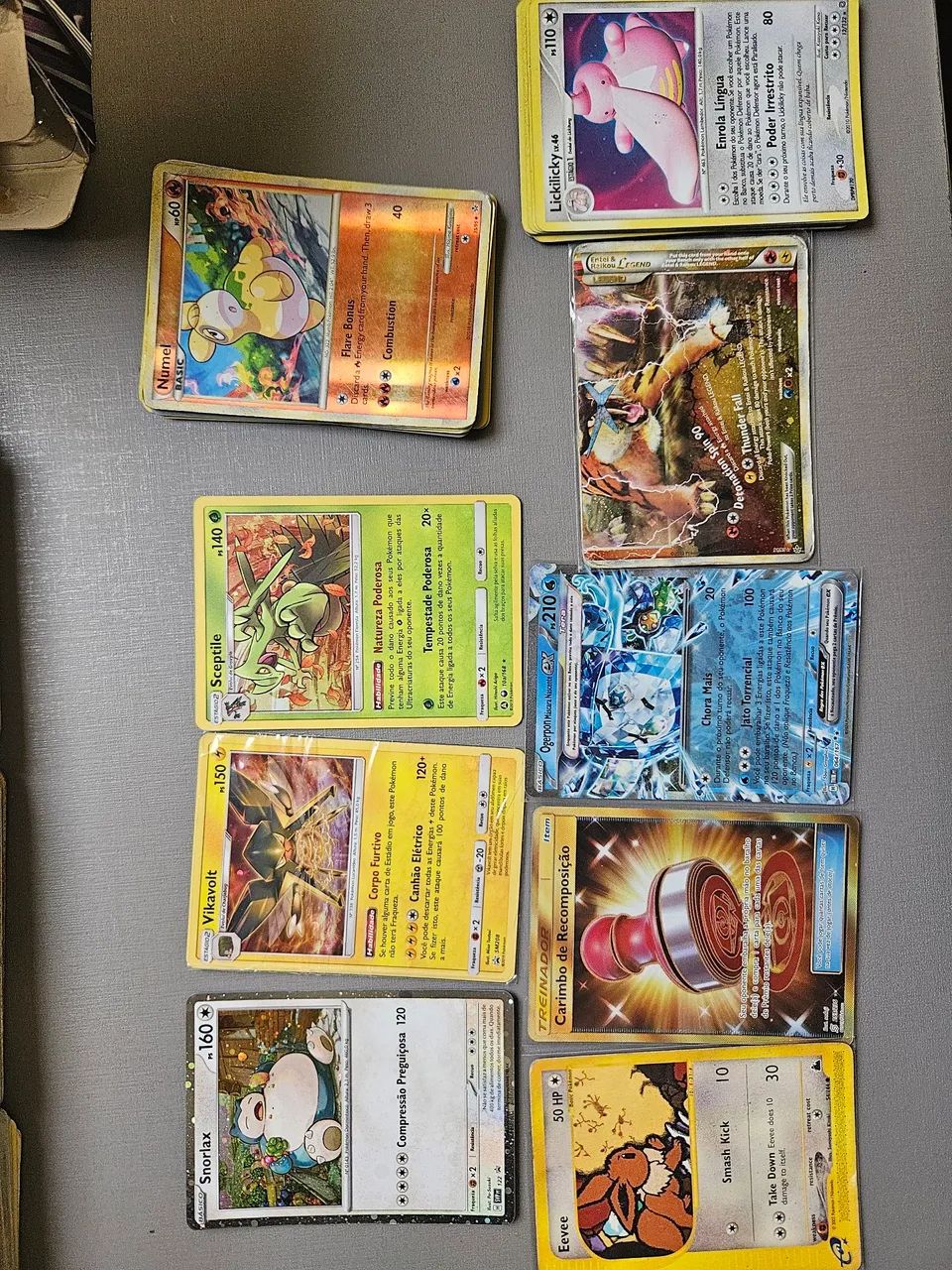 Bulk de Cartas Pokemom e 3 cartas Raras - Foto 2