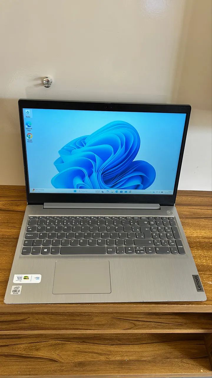 Notebook Lenovo Core i3