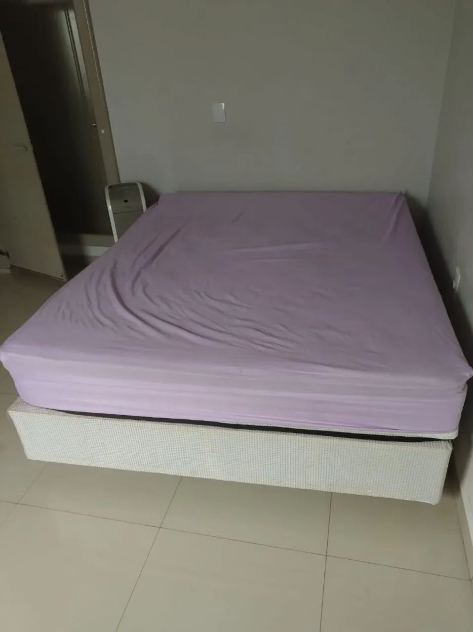 CAMA BOX QUEEN 5 meses de uso 