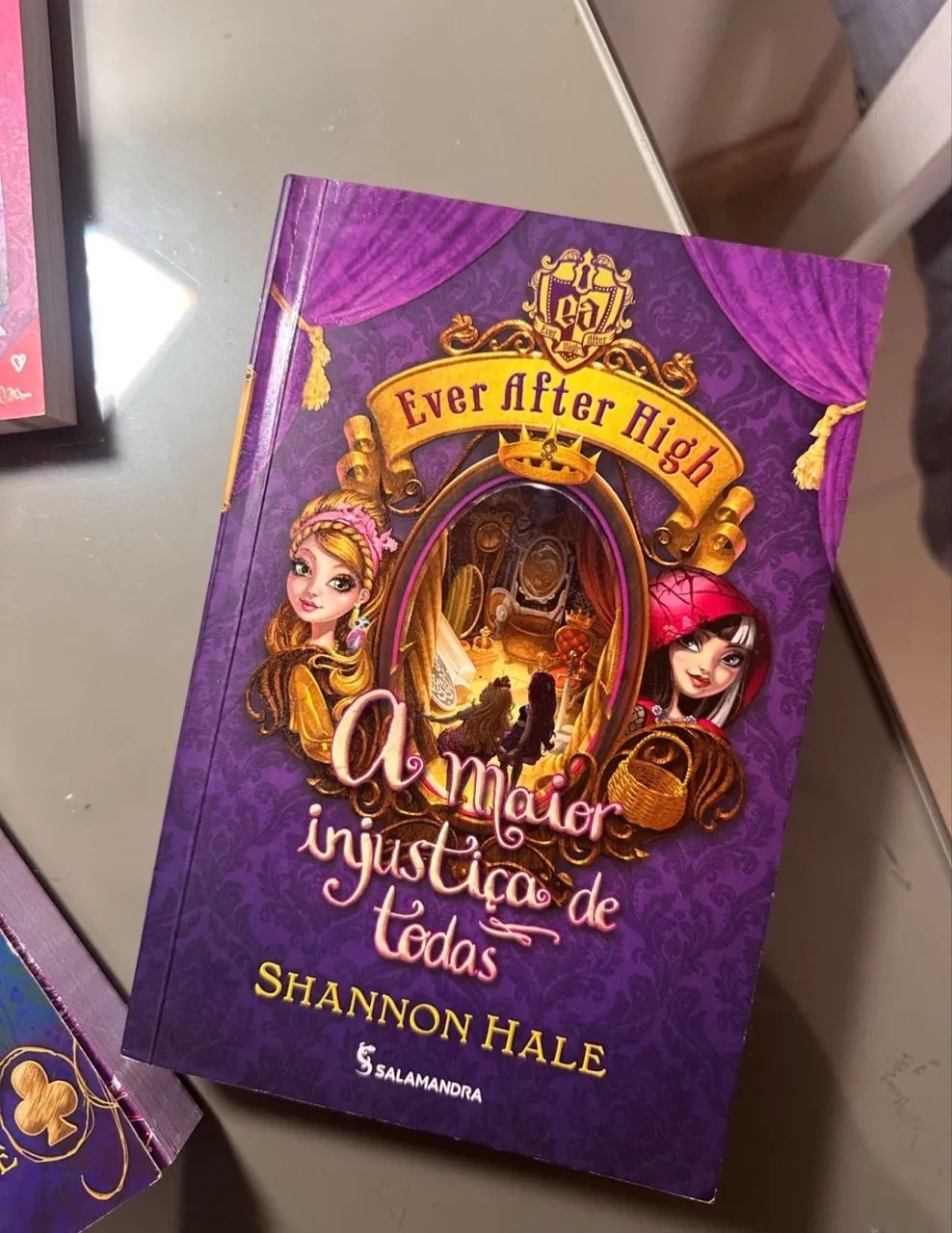 Livros Ever After High  - Foto 2