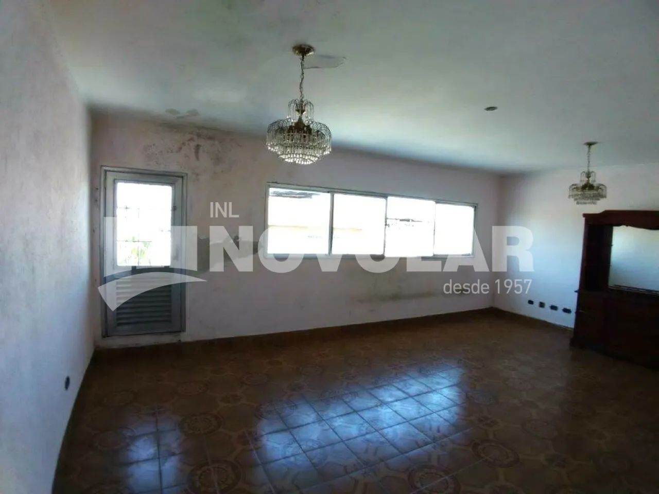 Predio Comercial e Residencial