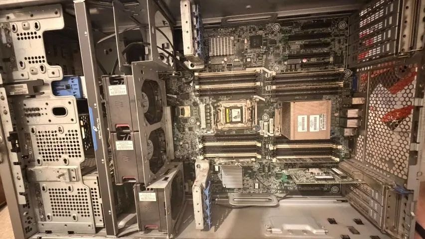 SERVIDOR HP ML350P GEN8 32GB ECC - Foto 4