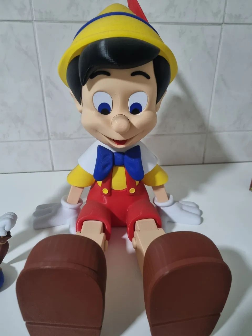 Boneco Pinoquio e Grilo Falante 